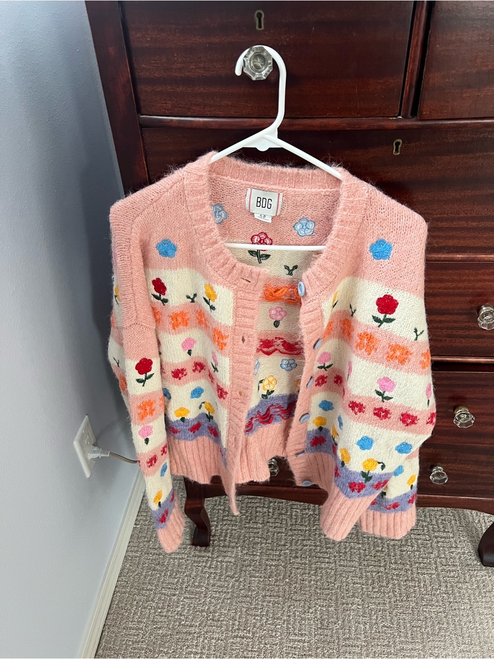 Urban Outfitters BDG Becca Floral Embroidered Brushed Knit Oversized Cardigan. - Picture 4 of 6